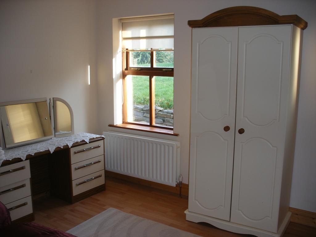 Mountshannon Cottage Exteriör bild